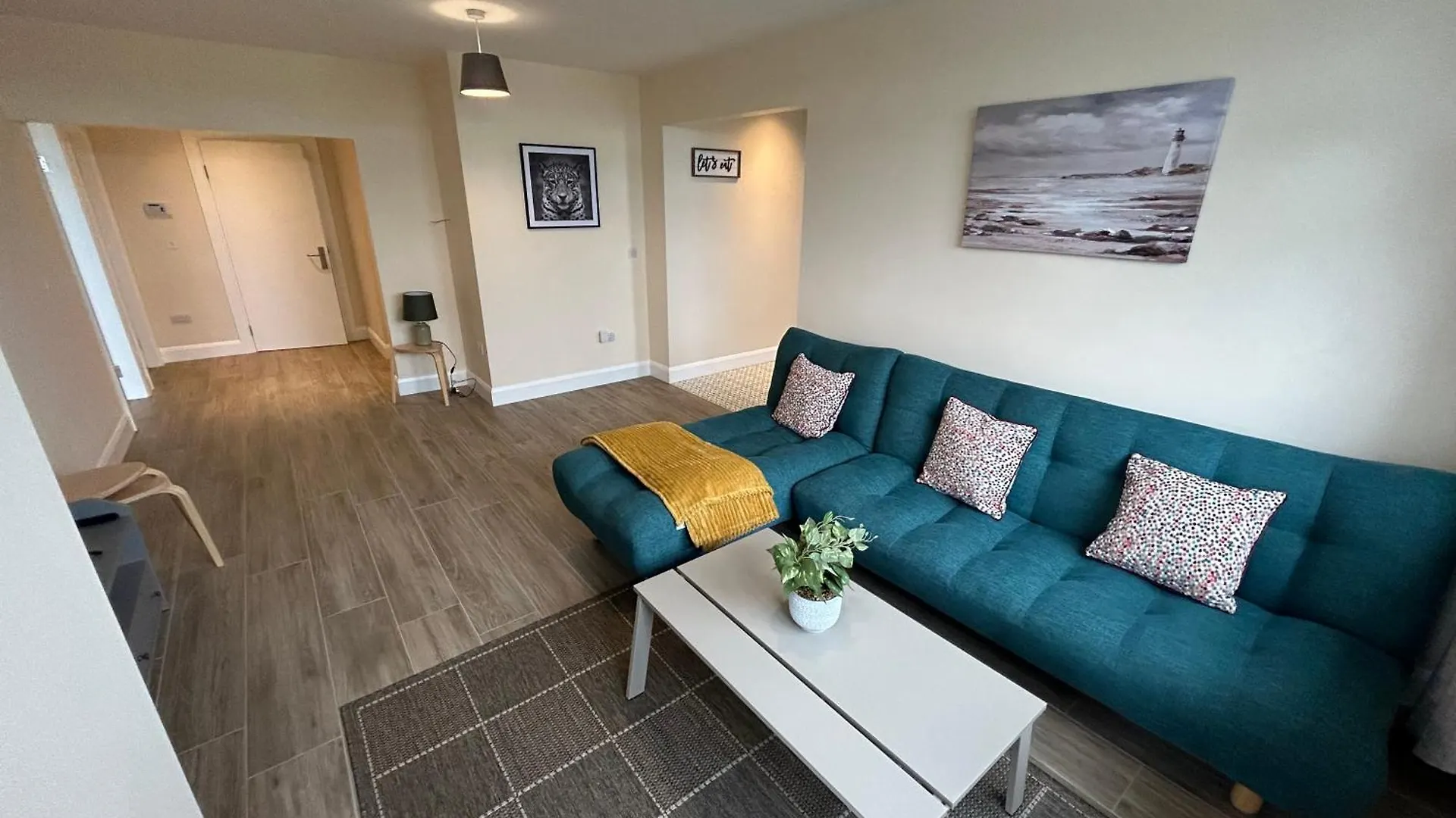 Two Bedroom Ground Floor Apartment, Professionally Managed Dublin 0*,  Irlande