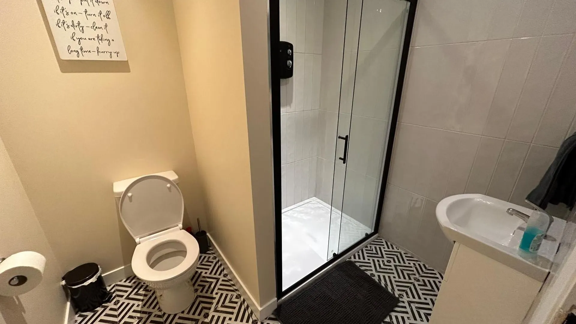 Apartment Two Bedroom Ground Floor Apartment, Professionally Managed Dublin