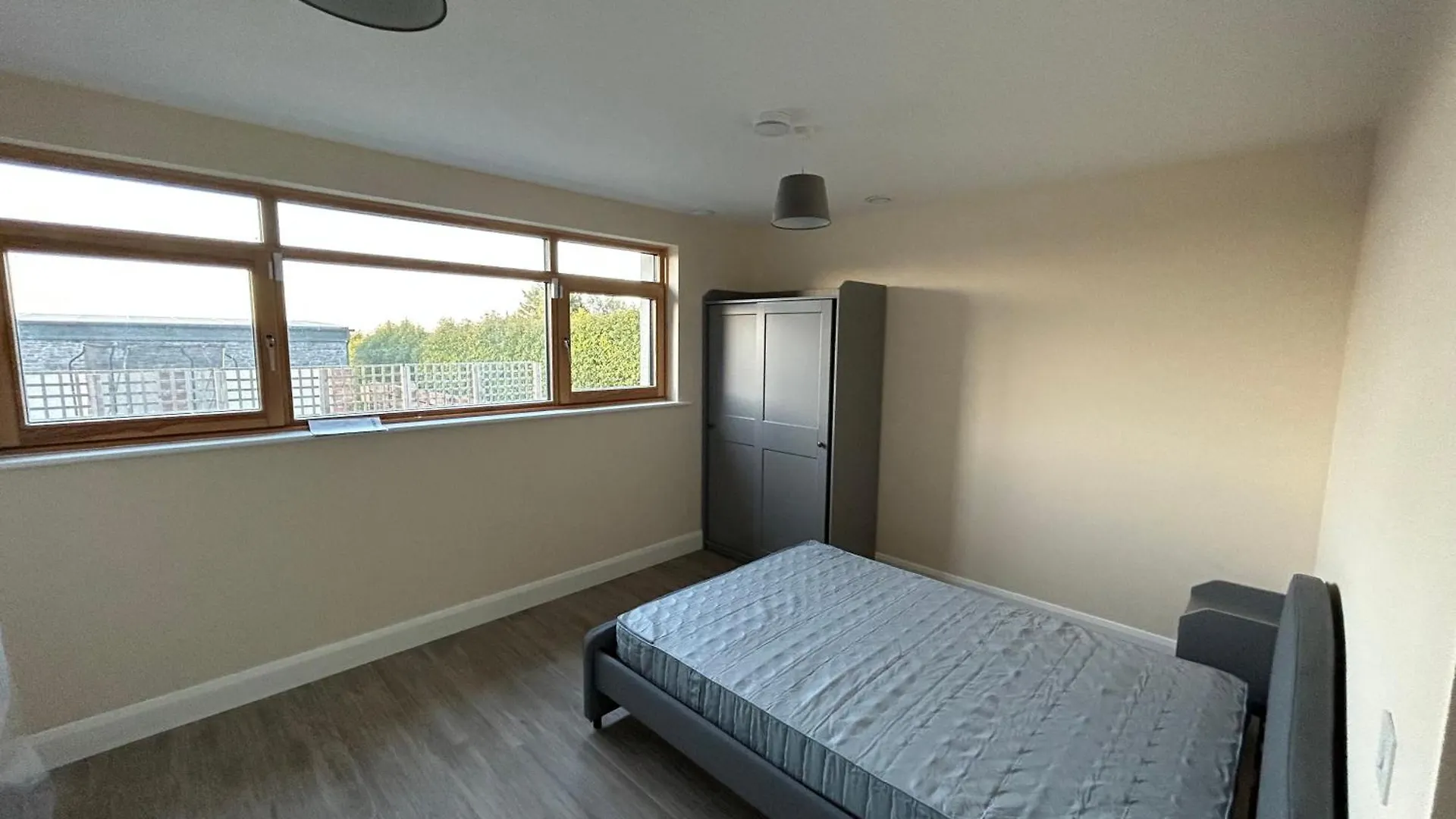 Two Bedroom Ground Floor Apartment, Professionally Managed Dublin 0*,